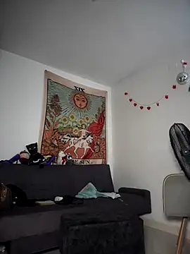 Snapshot of kiaraglam2 chatting on 11.24.25 kiaraglam2 online show from 11.24.25