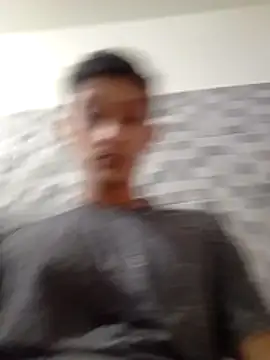 Snapshot of trips2 chatting on 02.24.26 trips2 online show from 02.24.26