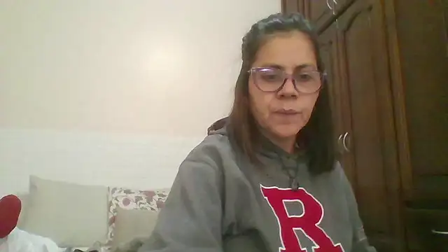 Snapshot of Sara_Brandon chatting on 09.12.25 Sara Brandon online show from 09.12.25