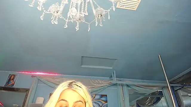 Snapshot of ADRIANNA_FOX chatting on 05.23.26 ADRIANNA FOX online show from 05.23.26