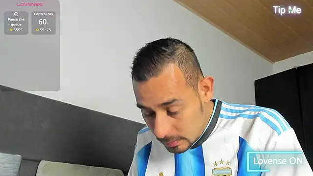 jhonyalzate2 online show from 05.04.26