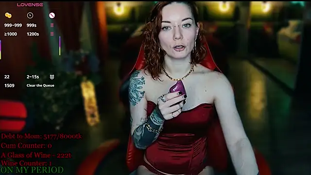 Snapshot of MaxPhoenixx chatting on 04.14.26 MaxPhoenixx online show from 04.14.26