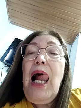 Vicky Rosse online show from 03.07.25