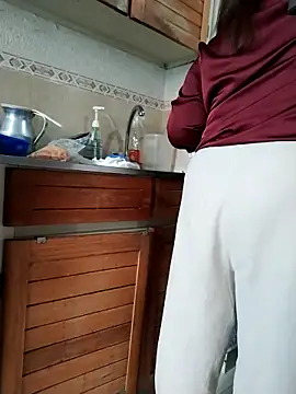 Vicky Rosse online show from 03.17.26