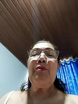 Snapshot of Vicky_Rosse chatting on 05.26.26 Vicky Rosse online show from 05.26.26