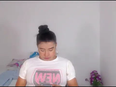 Snapshot of katrinawillff chatting on 02.25.26 katrinawillff online show from 02.25.26