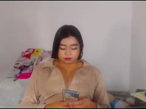 Snapshot of katrinawillff chatting on 03.10.26 katrinawillff online show from 03.10.26