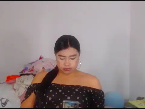 Snapshot of katrinawillff chatting on 03.24.26 katrinawillff online show from 03.24.26