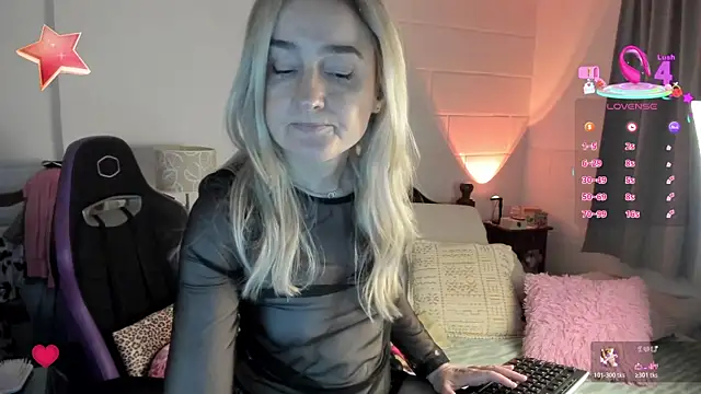 Snapshot of 1Sweetnina chatting on 05.15.26 1Sweetnina online show from 05.15.26