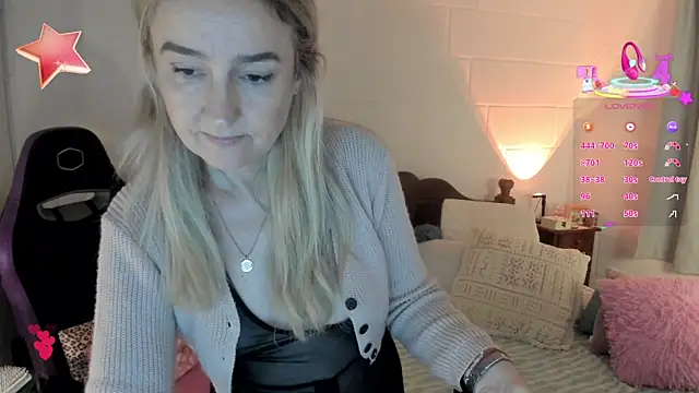 Snapshot of 1Sweetnina chatting on 05.20.26 1Sweetnina online show from 05.20.26