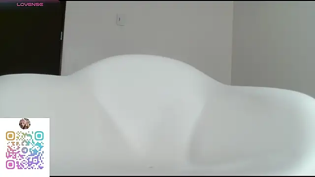 Betsy Thonson online show from 09.12.25