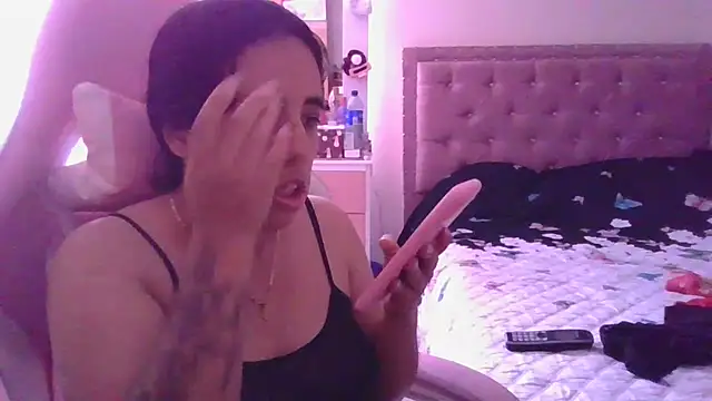 annarose19 online show from 01.20.25