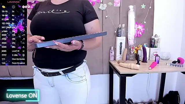 Zaly mature online show from 09.13.25