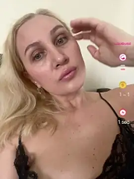 YourBlondee online show from 05.06.26