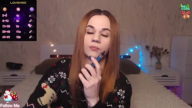 Snapshot of ItsAlisia chatting on 01.05.25 ItsAlisia online show from 01.05.25