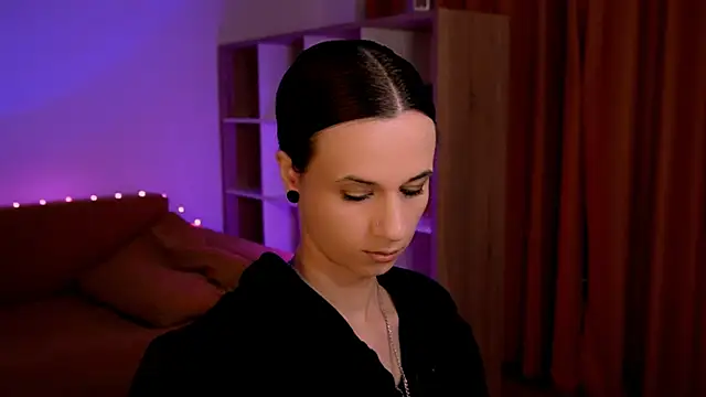 Snapshot of ItsAlisia chatting on 10.09.25 ItsAlisia online show from 10.09.25