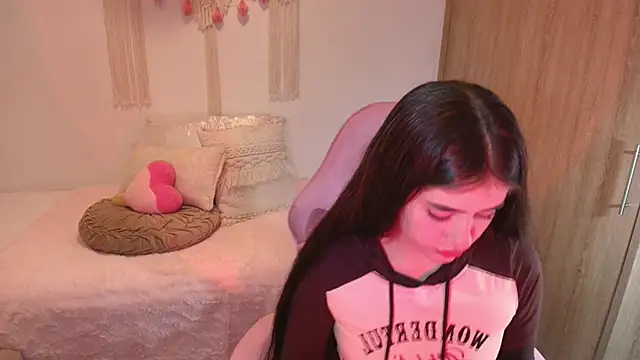 iriswest  online show from 02.16.26