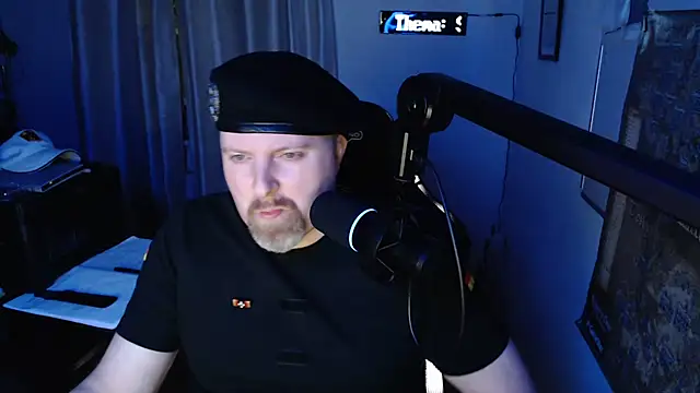 Snapshot of DerPornoPete chatting on 03.09.25 DerPornoPete online show from 03.09.25