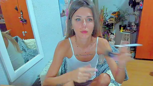 Snapshot of marie_marie03 chatting on 09.26.25 marie marie03 online show from 09.26.25