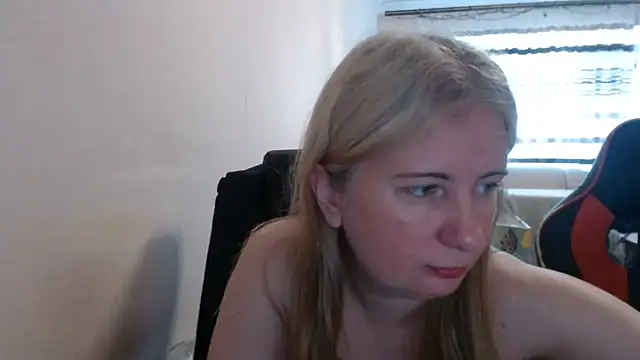 PeterAndJen online show from 06.25.26