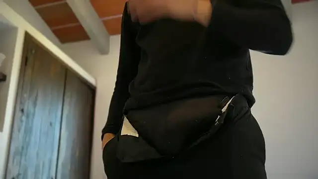 mcklister kinky feets online show from 04.28.26