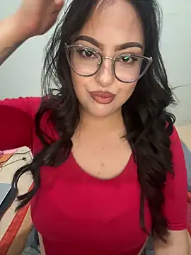 Snapshot of MileyGia chatting on 03.18.26 MileyGia online show from 03.18.26