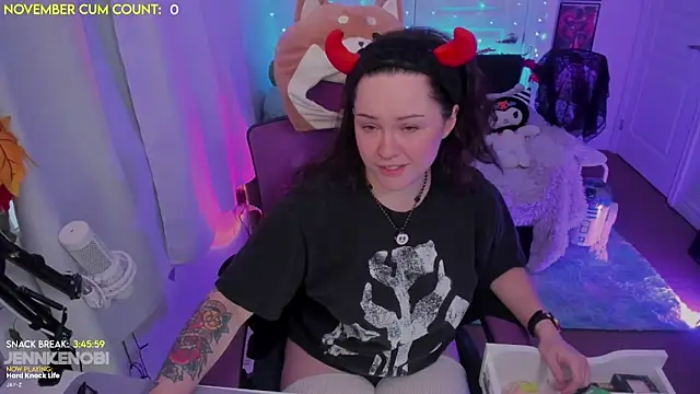 JennKenobi online show from 11.03.25