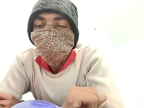 Snapshot of PrabV0319 chatting on 12.01.25 PrabV0319 online show from 12.01.25