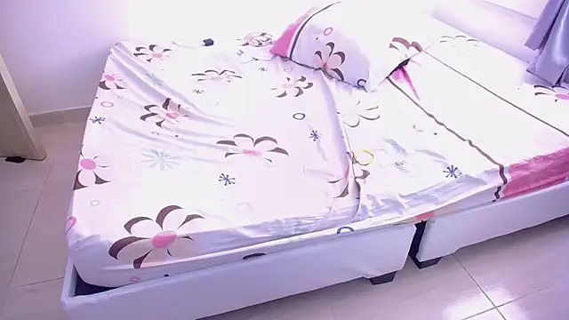 Snapshot of dayanasanz chatting on 03.19.25 dayanasanz online show from 03.19.25