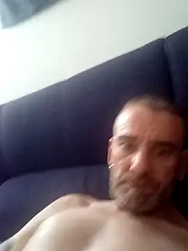 Snapshot of raulacab chatting on 08.02.26 raulacab online show from 08.02.26