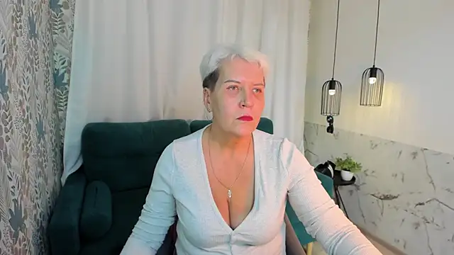 Snapshot of KathySunn chatting on 03.22.26 KathySunn online show from 03.22.26