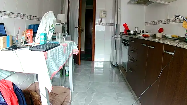 Snapshot of bixesualactivo chatting on 10.24.25 bixesualactivo online show from 10.24.25