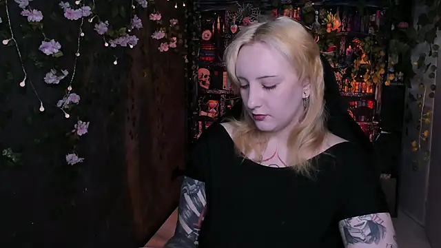 AsheLucker online show from 06.16.26