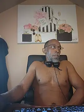 Snapshot of Lonelynudist59 chatting on 07.29.26 Lonelynudist59 online show from 07.29.26