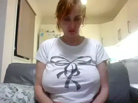 MssAngela online show from 01.26.25