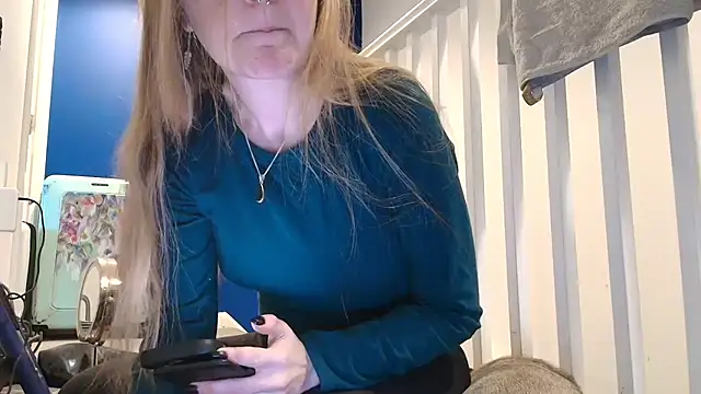 short sweetpea online show from 10.19.25