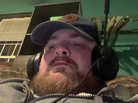 Snapshot of fatdickdaddy448 chatting on 01.06.25 fatdickdaddy448 online show from 01.06.25