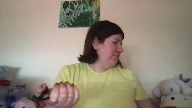 Snapshot of HYPHYtype chatting on 06.10.26 HYPHYtype online show from 06.10.26