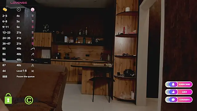 Snapshot of Model_Mike chatting on 11.04.25 Model Mike online show from 11.04.25