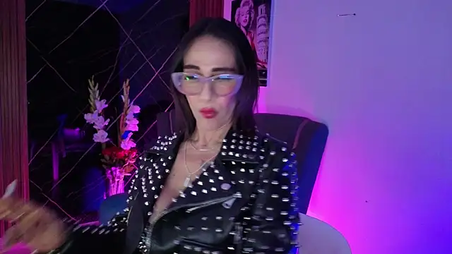 crisstal miler online show from 06.03.26
