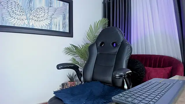 Amaia Bushida online show from 03.20.25