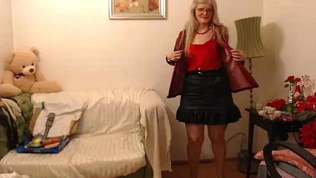 Snapshot of BlairFort chatting on 03.04.25 BlairFort online show from 03.04.25