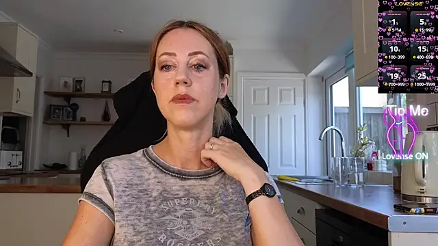 stripmequick online show from 06.25.26