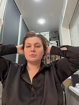 Snapshot of CandyShoopp chatting on 01.15.26 CandyShoopp online show from 01.15.26