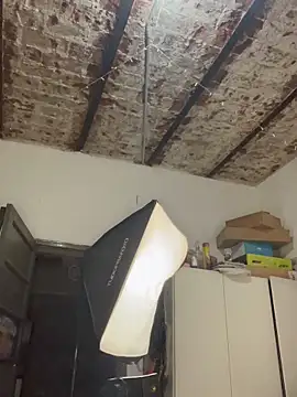 Alicbranca online show from 11.27.25