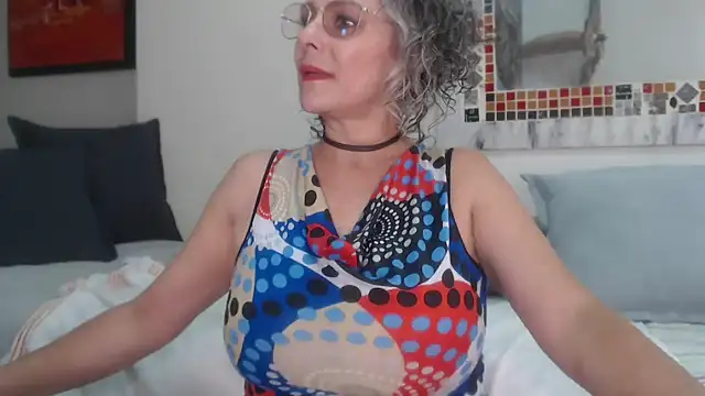 Snapshot of Pinkboobie chatting on 09.19.25 Pinkboobie online show from 09.19.25