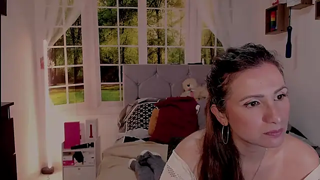 Snapshot of vanessabrown_ chatting on 05.28.26 vanessabrown online show from 05.28.26