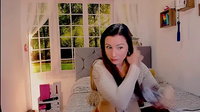 Snapshot of vanessabrown_ chatting on 06.17.26 vanessabrown online show from 06.17.26