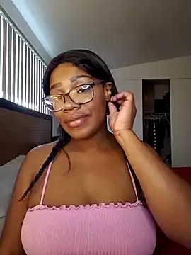 lollycoco online show from 11.30.25