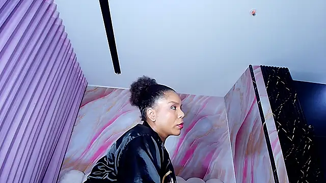 sofi decker online show from 05.01.26